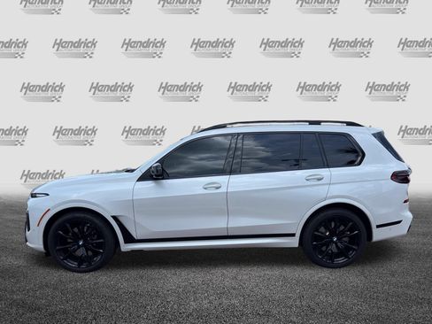 Used 2025 BMW X7 M60i AWD/4WD image 7