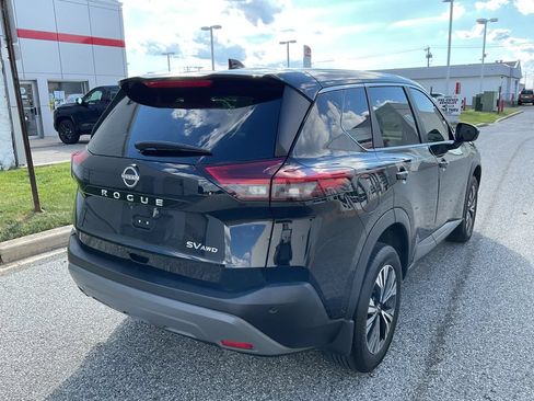 Used 2023 Nissan Rogue SV AWD/4WD image 12