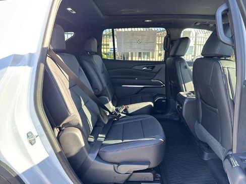 New 2026 Chevrolet Traverse Z71 w/ Enhanced Driving Package image 42