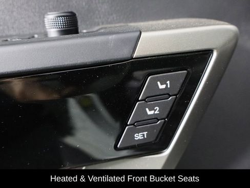 Used 2025 Toyota Tundra Limited w/ TRD Off-Road Package image 18