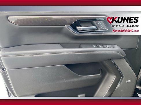 Used 2025 GMC Yukon Elevation w/ LPO, Floor Liner Package image 8