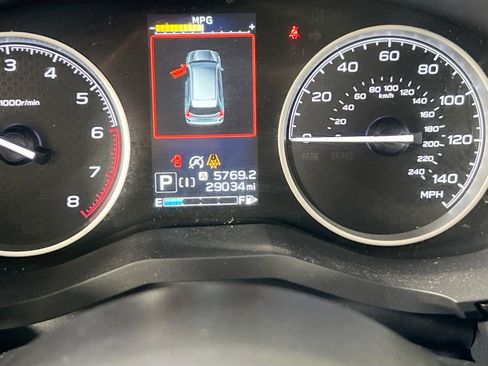 Used 2022 Subaru Forester Limited image 12