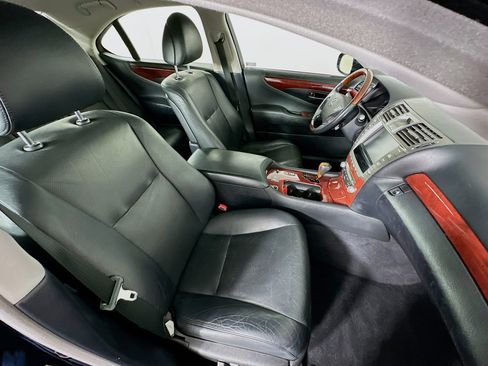 Used 2012 Lexus LS 460 w/ Luxury Value Edition RWD image 33