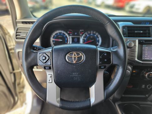 Used 2019 Toyota 4Runner SR5 Premium image 26