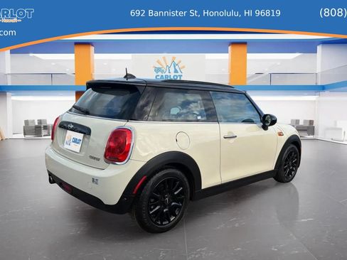 Used 2017 MINI Cooper 2-Door Hardtop FWD image 7