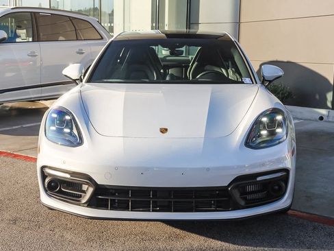 Used 2023 Porsche Panamera Platinum Edition image 2