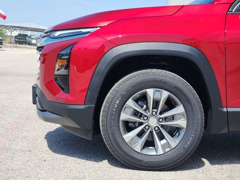 New 2027 Chevrolet Equinox LT FWD image 5