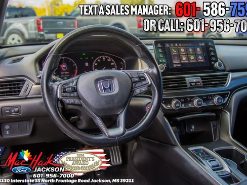Used 2018 Honda Accord Sport image 6