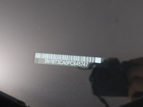 Used 2023 Nissan Rogue SL FWD image 51