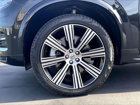 Used 2025 Volvo XC90 T8 Ultra w/ Protection Package Premier AWD/4WD image 11