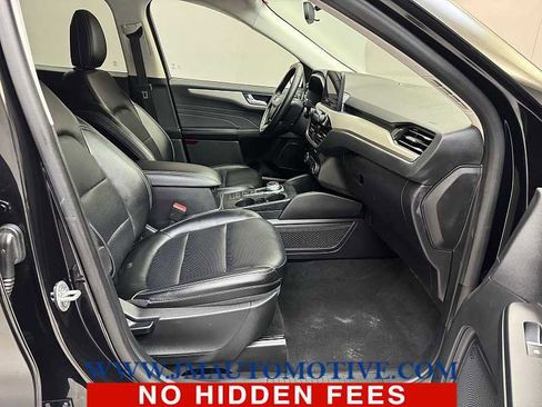 Used 2022 Ford Escape SEL image 19
