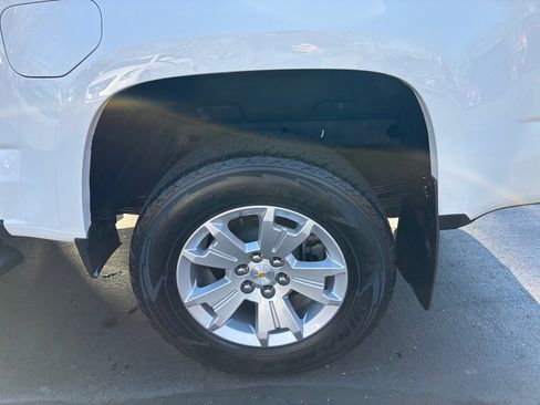 Used 2022 Chevrolet Colorado LT w/ LT Convenience Package image 22