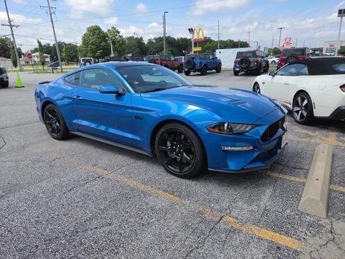 Used 2020 Ford Mustang GT Premium w/ Black Accent Package RWD image 1