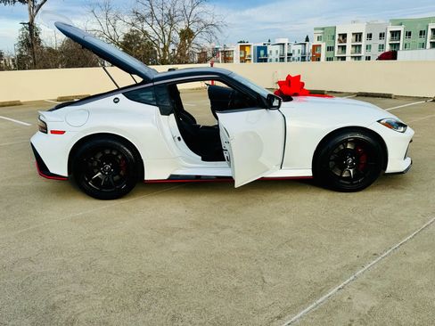 Used 2024 Nissan Z NISMO w/ Floor Mat Package image 69