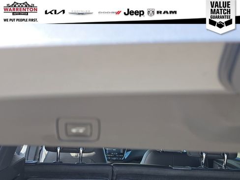 Used 2021 Chevrolet TrailBlazer RS w/ Sun and Liftgate Package AWD/4WD image 12