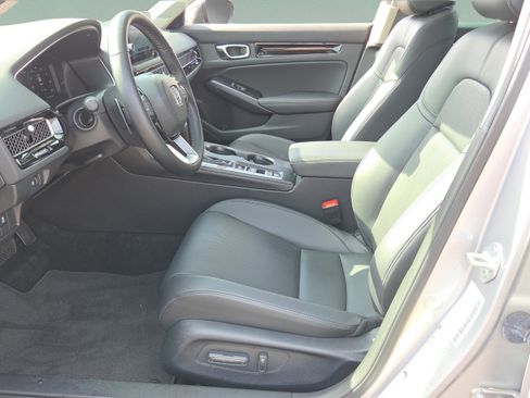 Used 2024 Honda Civic Touring image 12