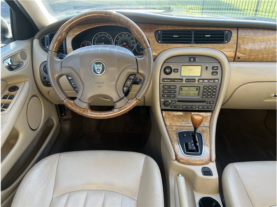 Used 2004 Jaguar X-TYPE 3.0 AWD/4WD image 12