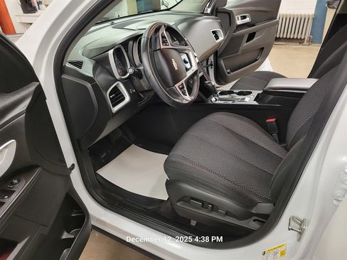 Used 2016 Chevrolet Equinox LT w/ Convenience Package image 14