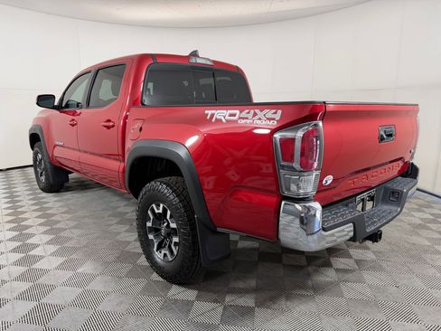 Used 2020 Toyota Tacoma TRD Off-Road AWD/4WD image 3