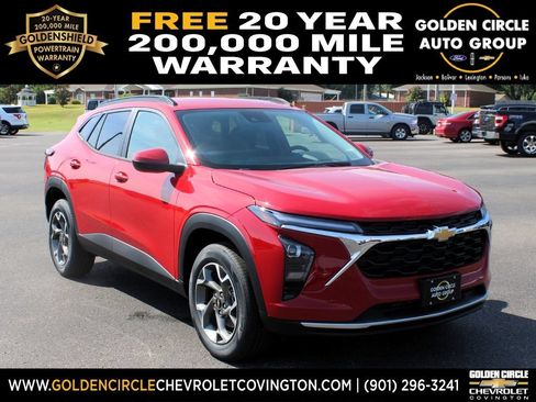 New 2026 Chevrolet Trax LT w/ Driver Confidence Package FWD image 1