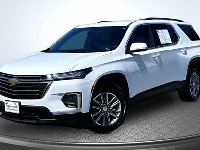 Used 2022 Chevrolet Traverse LT