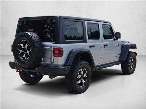 Used 2022 Jeep Wrangler Unlimited Rubicon w/ LED Lighting Group AWD/4WD image 5