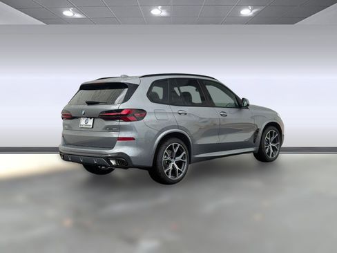 New 2026 BMW X5 xDrive40i w/ M Sport Package image 8