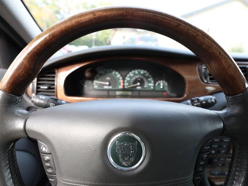 Used 2003 Jaguar S-TYPE 3.0 image 22