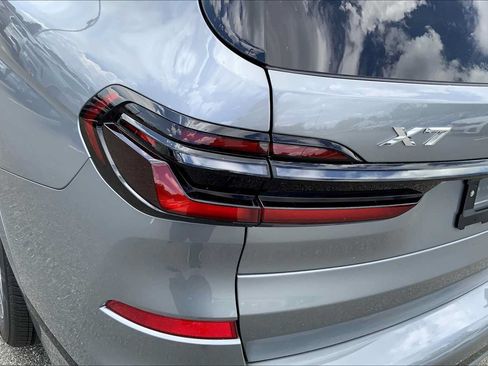 Used 2026 BMW X7 xDrive40i AWD/4WD image 14