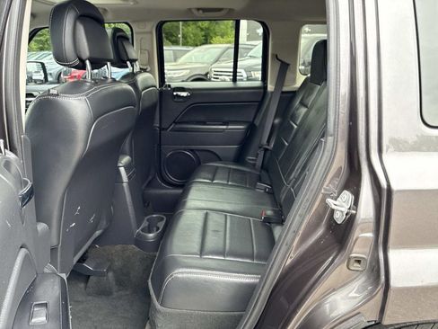Used 2017 Jeep Patriot High Altitude AWD/4WD image 14