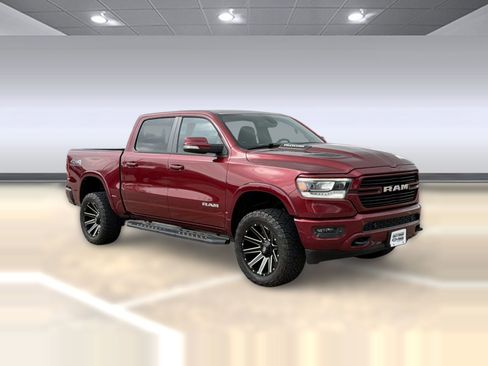 Used 2019 RAM 1500 Laramie w/ Sport Appearance Package image 7