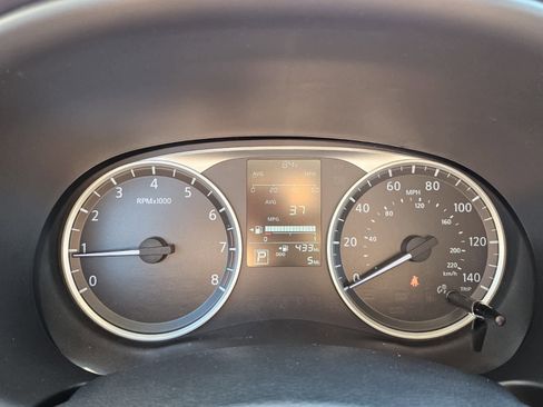 New 2025 Nissan Kicks Play S image 14