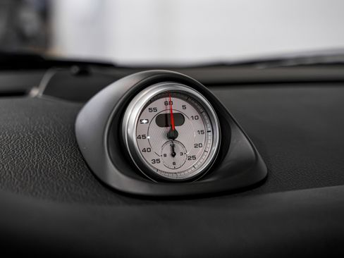 Used 2011 Porsche 911 Carrera 4S image 12