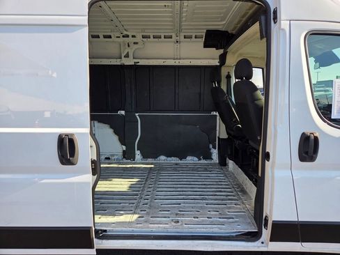 Used 2022 RAM ProMaster 2500 FWD image 16