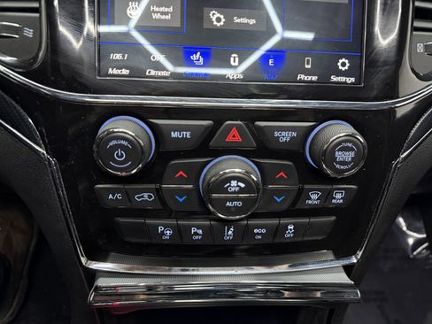 Used 2021 Jeep Grand Cherokee SRT image 18