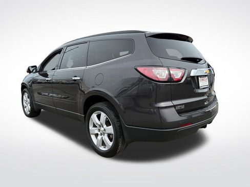 Used 2016 Chevrolet Traverse LT w/ Style and Technology Package image 12