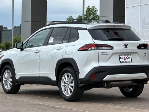 New 2026 Toyota Corolla Cross LE AWD/4WD image 6
