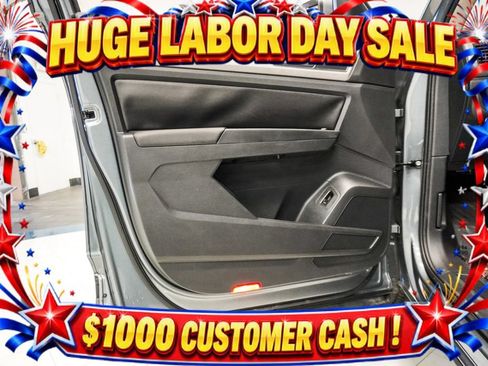 Used 2019 Volkswagen Atlas SE w/ Towing Package FWD image 17