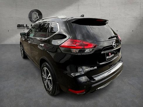 Used 2019 Nissan Rogue SV w/ Sun & Sound Touring Package image 9