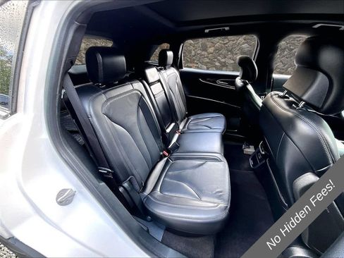 Used 2019 Lincoln Nautilus Reserve AWD/4WD image 23