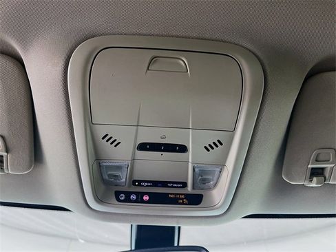 Used 2021 Buick Enclave Essence w/ Sound and Sites Package image 19