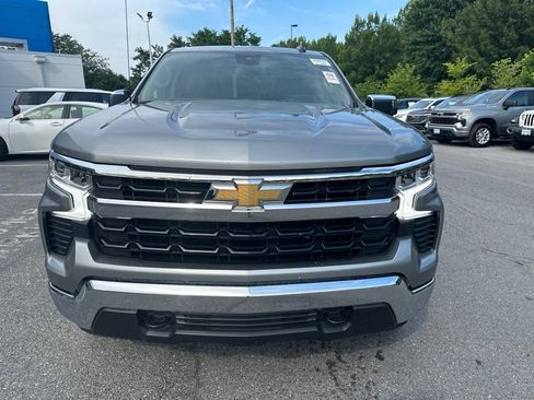 Used 2023 Chevrolet Silverado 1500 LT AWD/4WD image 2