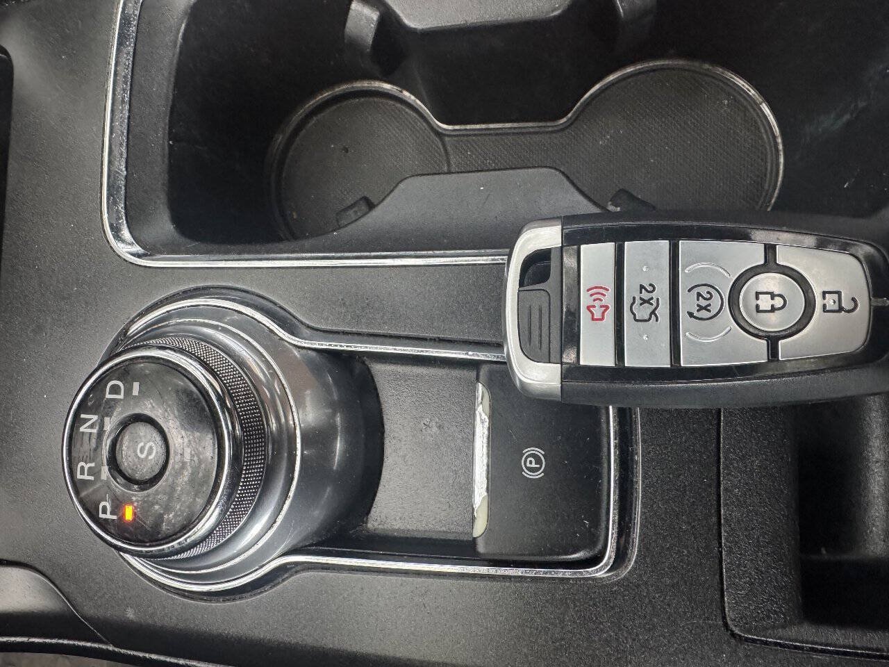 Used 2019 Ford Fusion Titanium AWD/4WD image 28