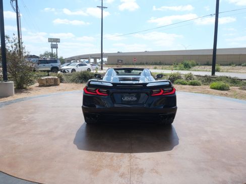 Used 2024 Chevrolet Corvette Stingray Preferred Conv w/ Z51 Performance Package image 3