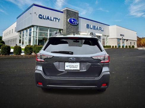 Used 2025 Subaru Outback Onyx Edition AWD/4WD image 5