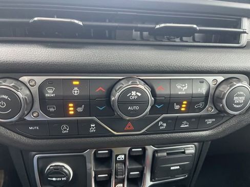 New 2026 Jeep Gladiator Sport AWD/4WD image 24