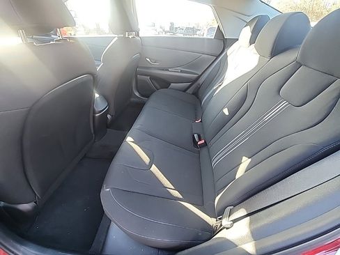 Certified 2023 Hyundai Elantra SEL w/ Convenience Package image 5