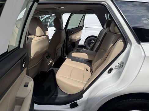 Used 2019 Subaru Outback 2.5i Limited w/ Popular Package #2 AWD/4WD image 27