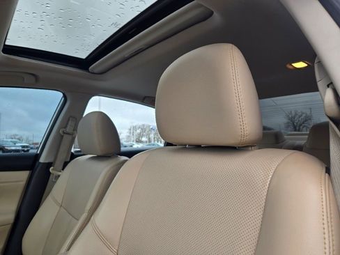 Used 2017 Nissan Altima 2.5 SL w/ Moonroof Package image 22