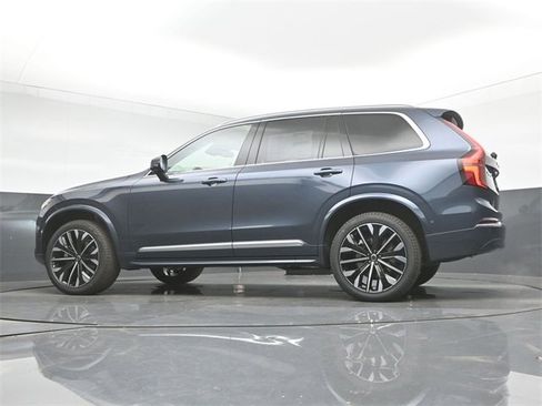 New 2026 Volvo XC90 B6 Ultra image 42